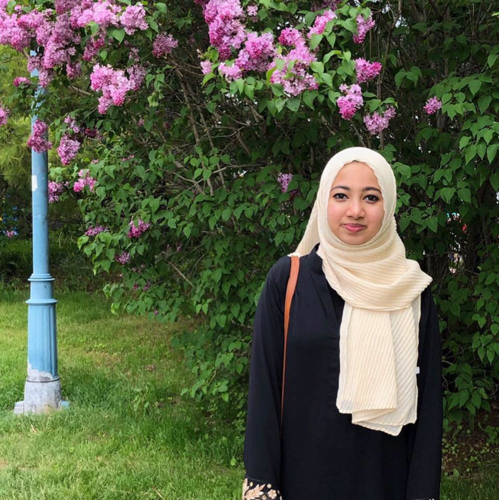 Meet your Posher, Hebah